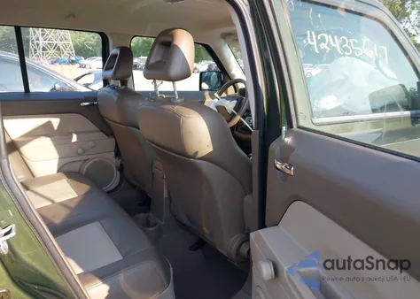 2008 Jeep Patriot Sport z USA, uszkodzony, nr VIN 1J8FT28068D553248